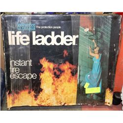 LIFE LADDER INSTANT FIRE ESCAPE
