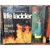 Image 1 : LIFE LADDER INSTANT FIRE ESCAPE