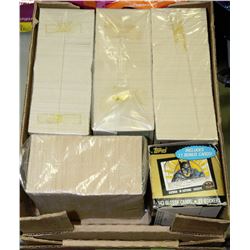 FLAT OF VINTAGE ASSORTED HOCKEY CARDS INCL. BATMAN