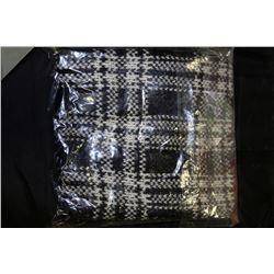 NEW SWEATER SIZE LARGE