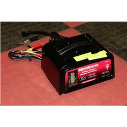 MOTORMASTER BATTERY CHARGER