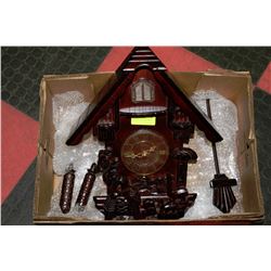 CUKOO CLOCK WITH WEIGHTS BATTERY OPERATED
