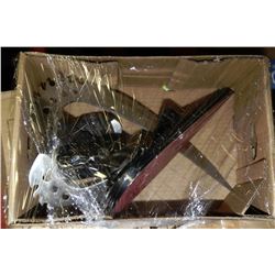 DECORATIVE KNIFE SET WITH WALL DISPLAY