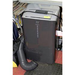 DANBY PORTABLE AIR CONDITIONER WITH ALL ATTACHMENT