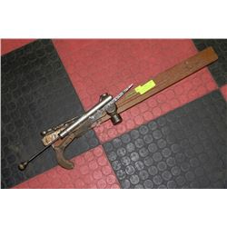 LOT OF VINTAGE TOOLS WITH LEVEL,HAMMER,SAW & PUMP