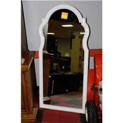 SHOWHOME WHITE FRAMED WALL HANGING MIRROR