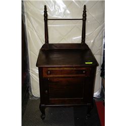 WOODEN DRESSER WITHOUT MIRROR, I DRAWER AND 1 DOOR