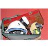 Image 1 : GREEN BAG WITH ASSORTED TOOLS INCL. HARDHAT /