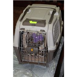 KONG BRAND NAME  MEDIUM SIZED KENNEL WITH EXTRA