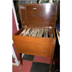 VINTAGE RECORDS HOLDER WITH ASSORTED RECORDS