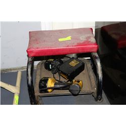 14.4V DEWALT IMPACT WITH TWO BATTERIES, CHARGER &