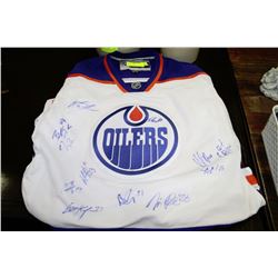 OILERS XL WHITE UNAUTHENTICATED SIGNED JERSEY