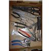 Image 1 : TRAY OF TIN SNIPS,MICROMETER,STAPLER,HAMMERS &