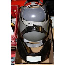 BOX WITH 3 GRINDING SHIELDS