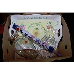 BOX WITH 2 LARGE TRAYS,CASE, CRYSTAL PINEAPPLE