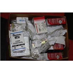 BOX WITH NEW ELECTRICAL ACCESSORIES INCL. PLATES,