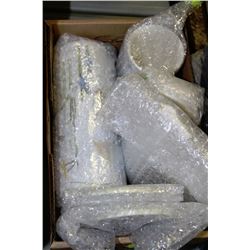 PORCELAIN BATHROOM SET WITH LIGHT COVERS