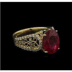 4.35ct Ruby and Diamond Ring - 14KT Yellow Gold