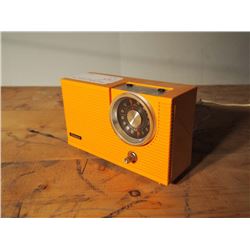 Peach and Panasonic Radios (2)