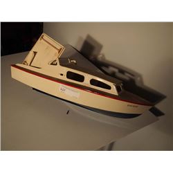 Nettie Yacht Cruiser