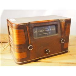Wooden Westinghouse Radio