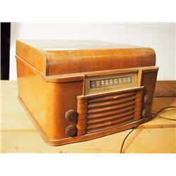 Admiral Wood Radio / Record Player