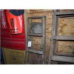 5 Ft Wooden Step Ladder