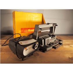 Kodak Instamatic M80 & View master Projector