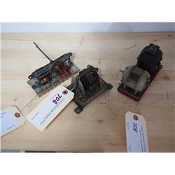 Steam Engine Toy Accessory Pieces (3)