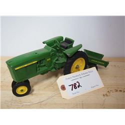 John Deere 3010 Ertl & Extra Wagon