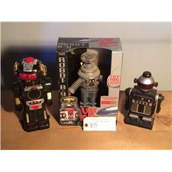 Lost in Space Robot, Boxes Plus 2 More Robots