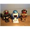 Image 1 : Plastic Toy Robots (3)