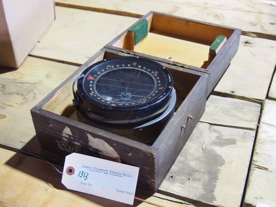 RCAF Aircraft Instrument / Compass in Wooden Box - Bodnarus Auctioneering