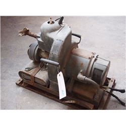 Army D.C. Generator, 70 Amp, 2000 Watts.