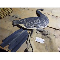 Goose Decoys w/ Stands (12) Cardboard Comes with Canvas Bag