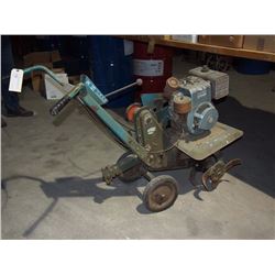 Briggs & Streatton Garden Cultivator