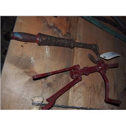 Nail Puller & Stretcher