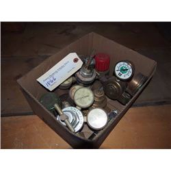 Assorted Cutting Tips & Gauge