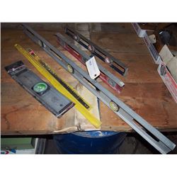 Metal Levels (4) & Saw Blades (2)