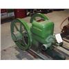 Image 1 : 1 1/2 HP John Deere Stationary Engine
