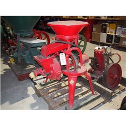 Maple Lead Feed Grinder, Belt Drive