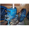 Image 1 : 1 1/2 HP Bulldog Stationary Engine, Includes Lid