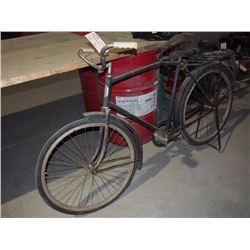 CCM Cleveland Men's Bike. 28" Wooden Rims