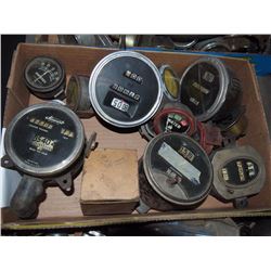 Various Small Engine Parts (Gauges)