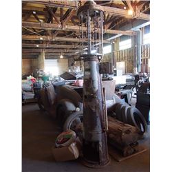 G&B Visible Gas Pump - AS IS, No Cylinder, Damaged Globe