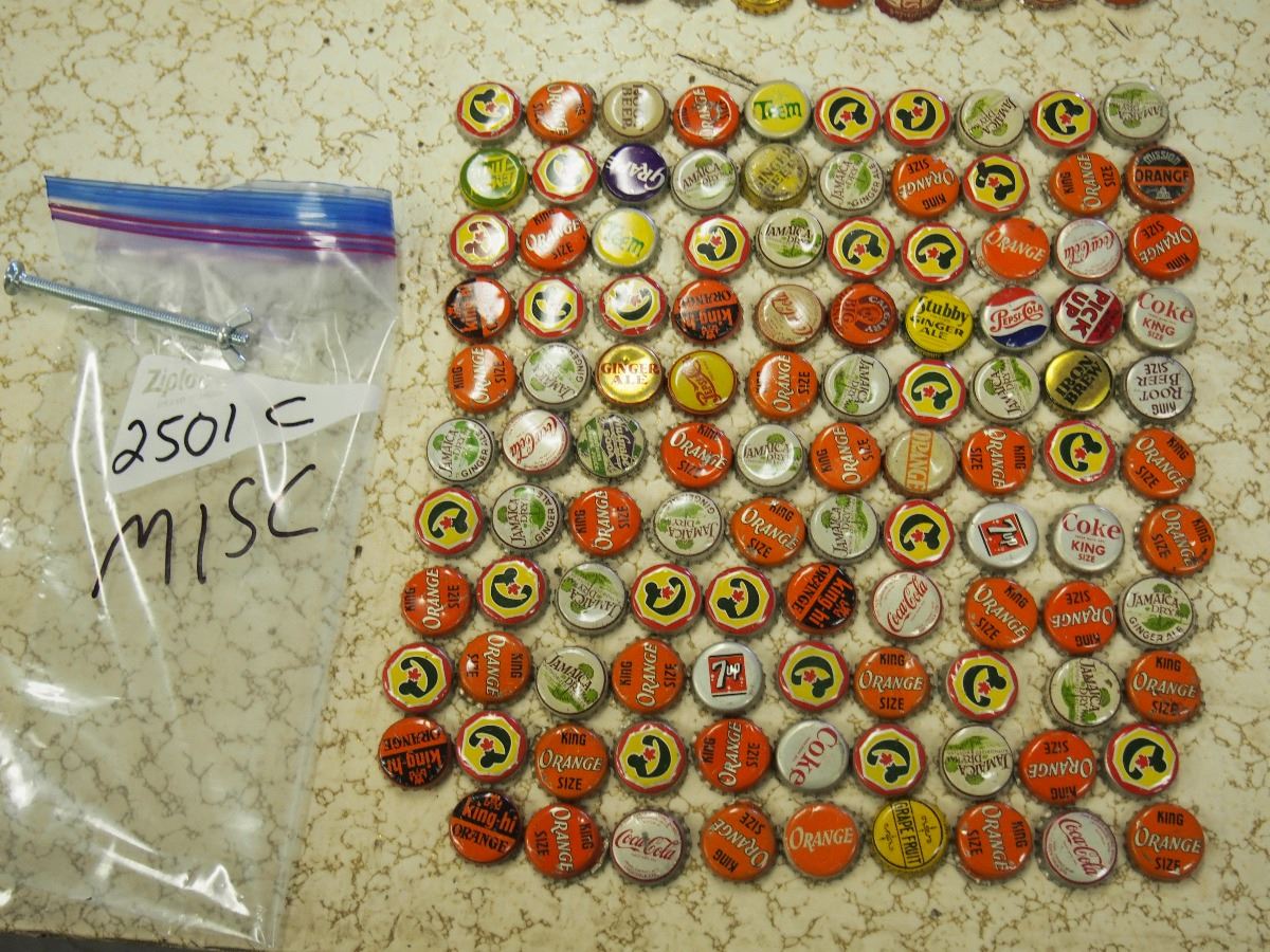 Misc. Cork Lined Bottle Caps (100) Bodnarus Auctioneering