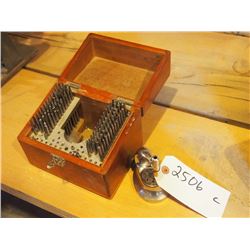 Unusual Leather Punch kit With 100+ Bits