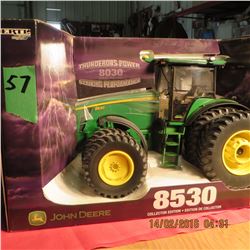 John Deere 8550 tractor w/ duals