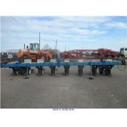 2006 - KINZE PLOWER 3100