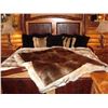 Image 1 : AUX ARC FUR TRADERS: Natural Fur Beaver Blanket with Coyote Trim